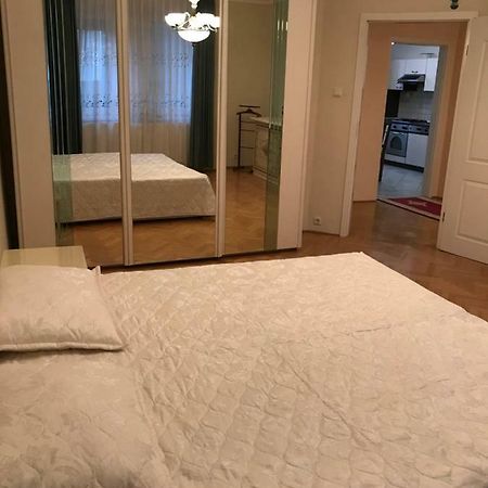Gabor Pal 1 Apartman 2 Szoba Dunafoldvar Экстерьер фото