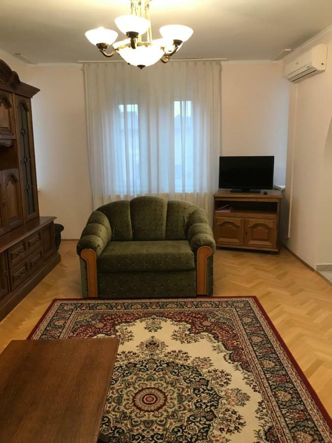 Gabor Pal 1 Apartman 2 Szoba Dunafoldvar Экстерьер фото
